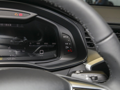 2025款 45 TFSI 臻选型