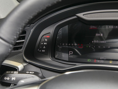 2025款 45 TFSI 臻选型