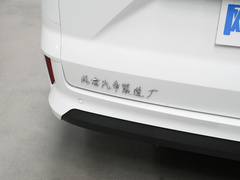 2023款 2.0L 自动长轴创享型 7座