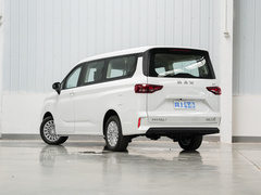 2023款 2.0L 自动长轴创享型 9座