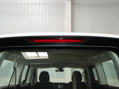 2023款 2.0L 自动长轴创享型 9座