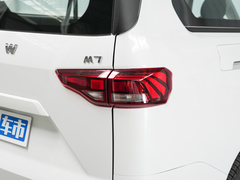 2023款 2.0L 自动长轴创享型 9座