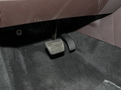 2023款 2.0L 自动长轴创享型 9座