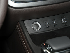 2023款 2.0L 自动长轴创享型 9座