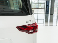2023款 2.0L 自动长轴商务型 7座