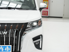 2023款 2.0L 自动长轴商务型 7座