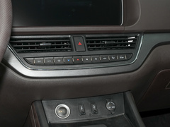 2023款 2.0L 自动长轴商务型 7座