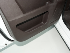 2023款 2.0L 自动长轴商务型 7座