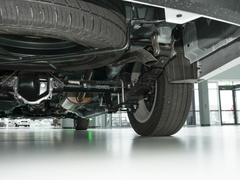 2023款 2.0L 自动长轴商务型 7座