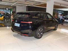 2023款 改款 xDrive40