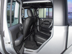 2023款 3.6L Overland 