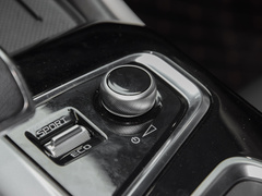2023款  1.9T自动四驱柴油V-CROSS引领型RZ4E