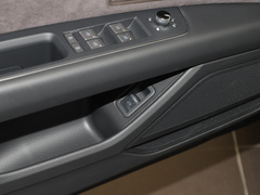 2024款 A8L 45 TFSI quattro 豪华型