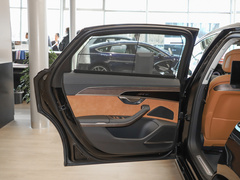 2024款 A8L 55 TFSI quattro 旗舰型