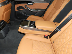 2024款 A8L 55 TFSI quattro 旗舰型