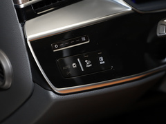 2024款 A8L 55 TFSI quattro 旗舰型