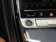 2024款 A8L 55 TFSI quattro 旗舰型