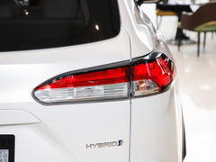 2023款 2.0L 双擎 精英版