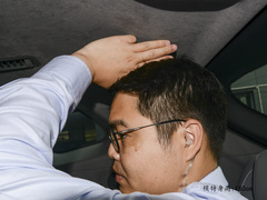 2023款  四驱超混旗舰六座版
