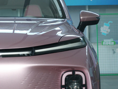 2024款 萤火虫 401KM 荧光