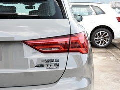 2024款 45 TFSI quattro 时尚动感型