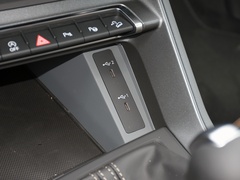 2024款 45 TFSI quattro 时尚动感型