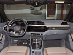 奥迪Q3 2024款 45 TFSI quattro 时尚动感型