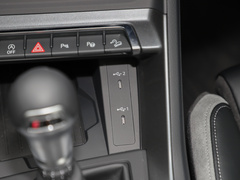 奥迪Q3 2024款 45 TFSI quattro 时尚动感型