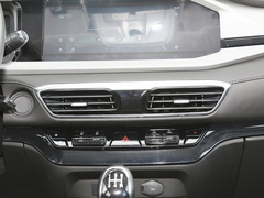 2024款 1.5L 手动舒适版