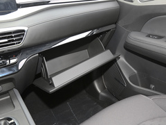 2024款 1.5L 手动舒适版
