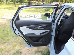 2023款 R500 优享版 