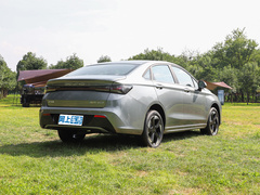 2023款 R500 优享版 