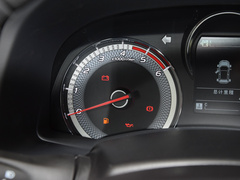 2023款 2.5T 柴油 四驱 驰迈版 平底货箱版 