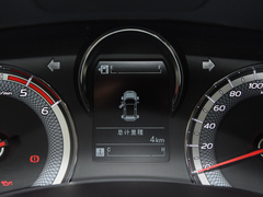 2023款 2.5T 柴油 四驱 驰迈版 平底货箱版 