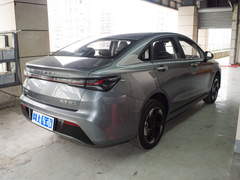 2023款 R600 优享版 