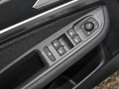 2024款 凌渡L 200TSI DSG潮辣版
