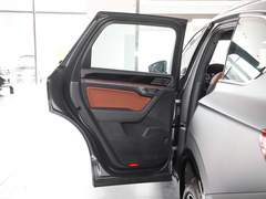 2023款 3.0TSI 锐尊火山岩涂装运动版