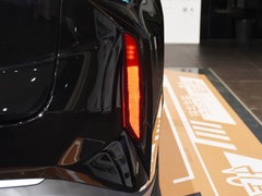 2023款 400T 两驱优享飞鱼版