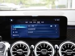 2024款 GLB 220 时尚型