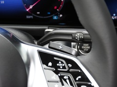 2024款 GLB 220 时尚型