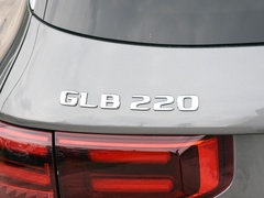 2024款 GLB 220 4MATIC