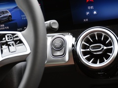 2024款 GLB 220 4MATIC