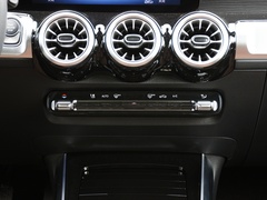 2024款 GLB 220 4MATIC