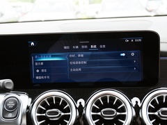 2024款 GLB 220 4MATIC