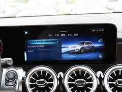 2024款 GLB 220 4MATIC