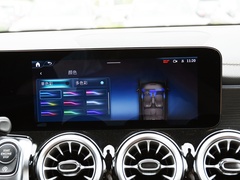 2024款 GLB 220 4MATIC