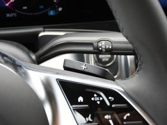 2024款 GLB 220 4MATIC