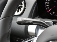 2024款 GLB 220 4MATIC