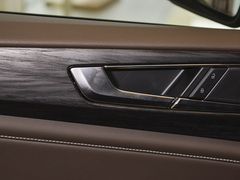 2024款 380TSI 尊贵版