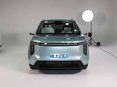 2023款  高山六座版